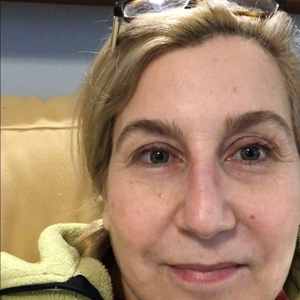 Meet your Posher, Laura